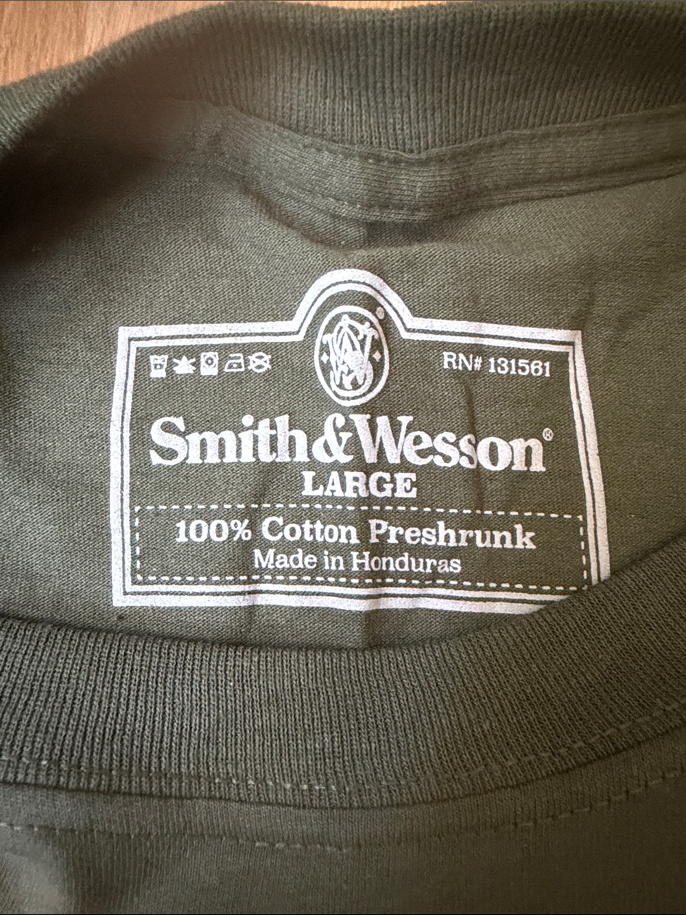 Smith & Wesson T-shirt - Picture 3 of 3